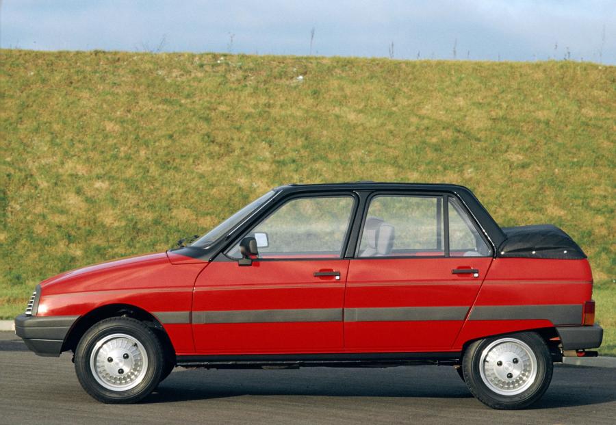  Citroen Visa Super E Decapotable 1983 года  (фото 2 из 12)
